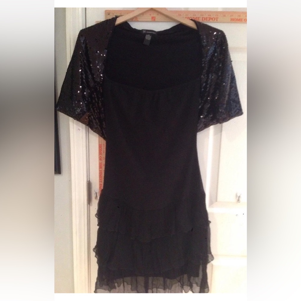 Women's 6 Moda International
Black Dress